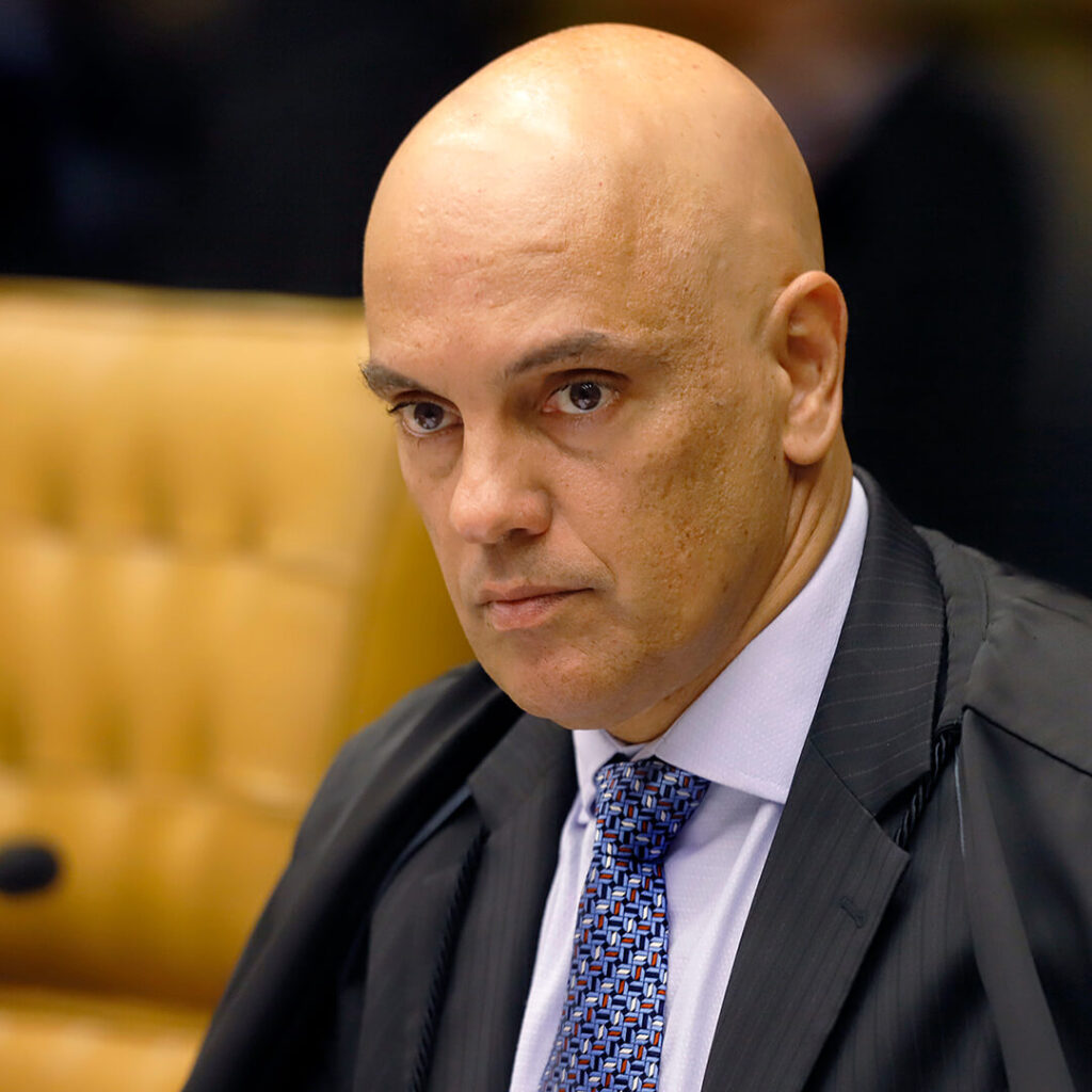 Moraes nega recurso de Bolsonaro e autoriza PF a manter data de depoimento